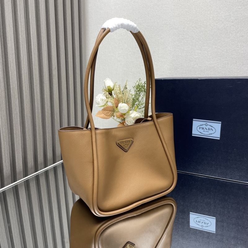 Pra*a bucket bags